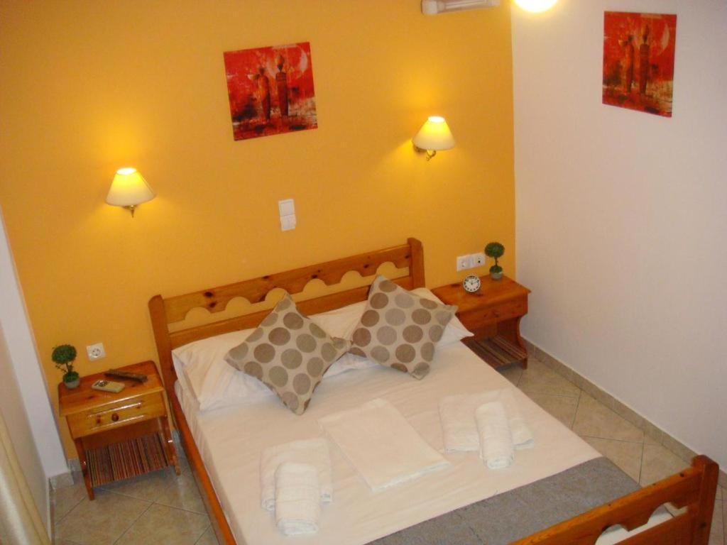 Boussetil Rooms Capanmat Tínos Buitenkant foto
