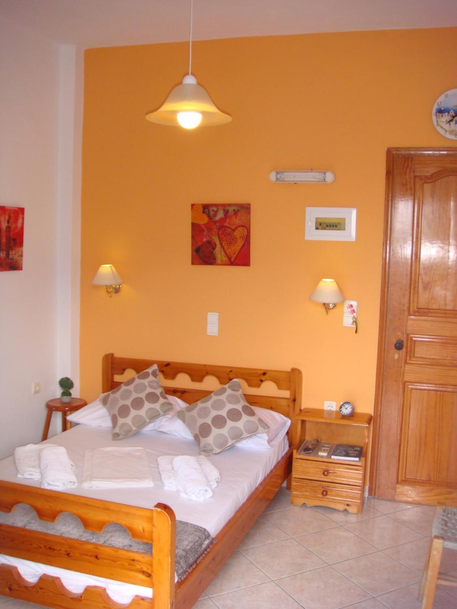 Boussetil Rooms Capanmat Tínos Buitenkant foto