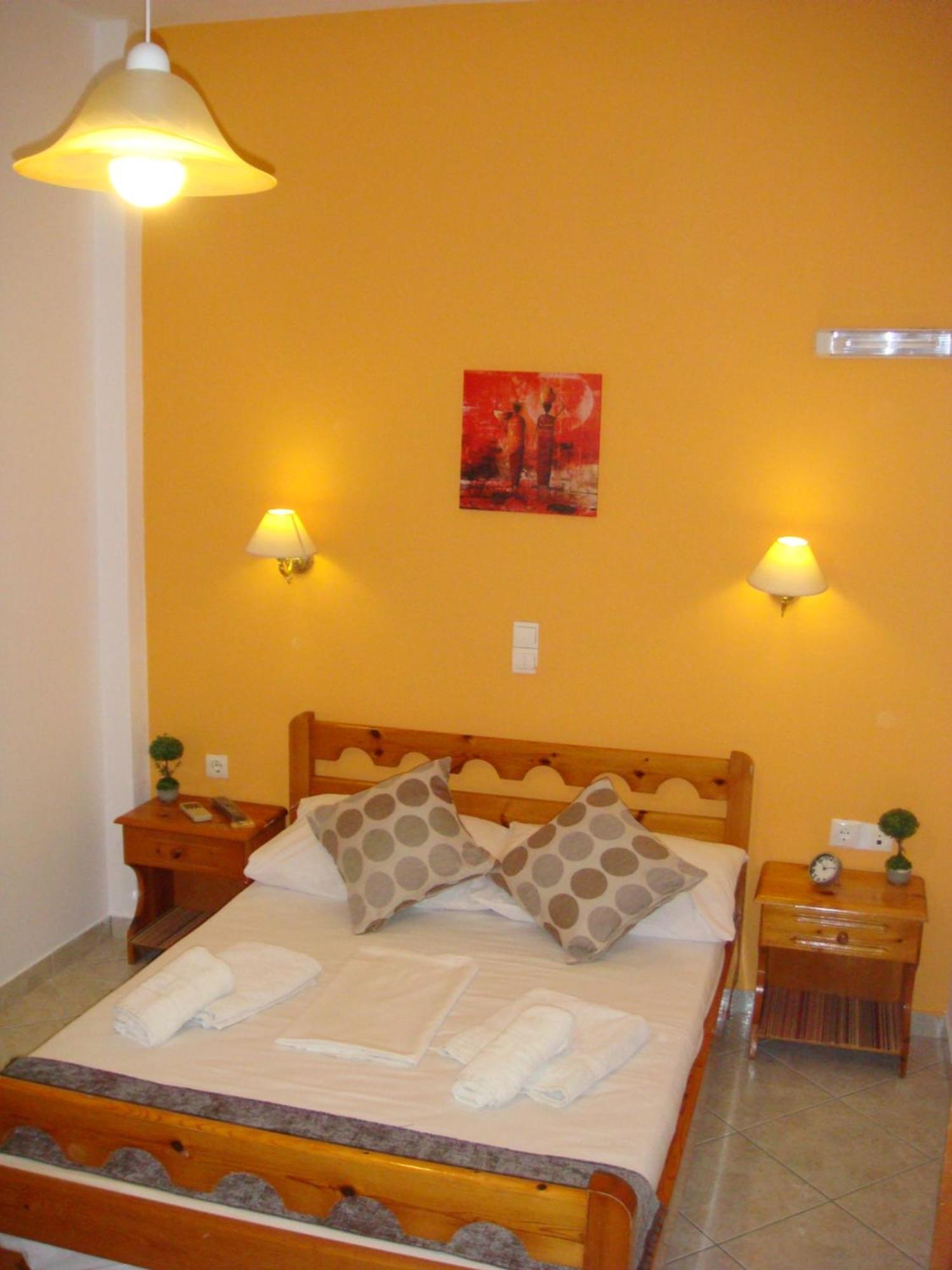 Boussetil Rooms Capanmat Tínos Buitenkant foto