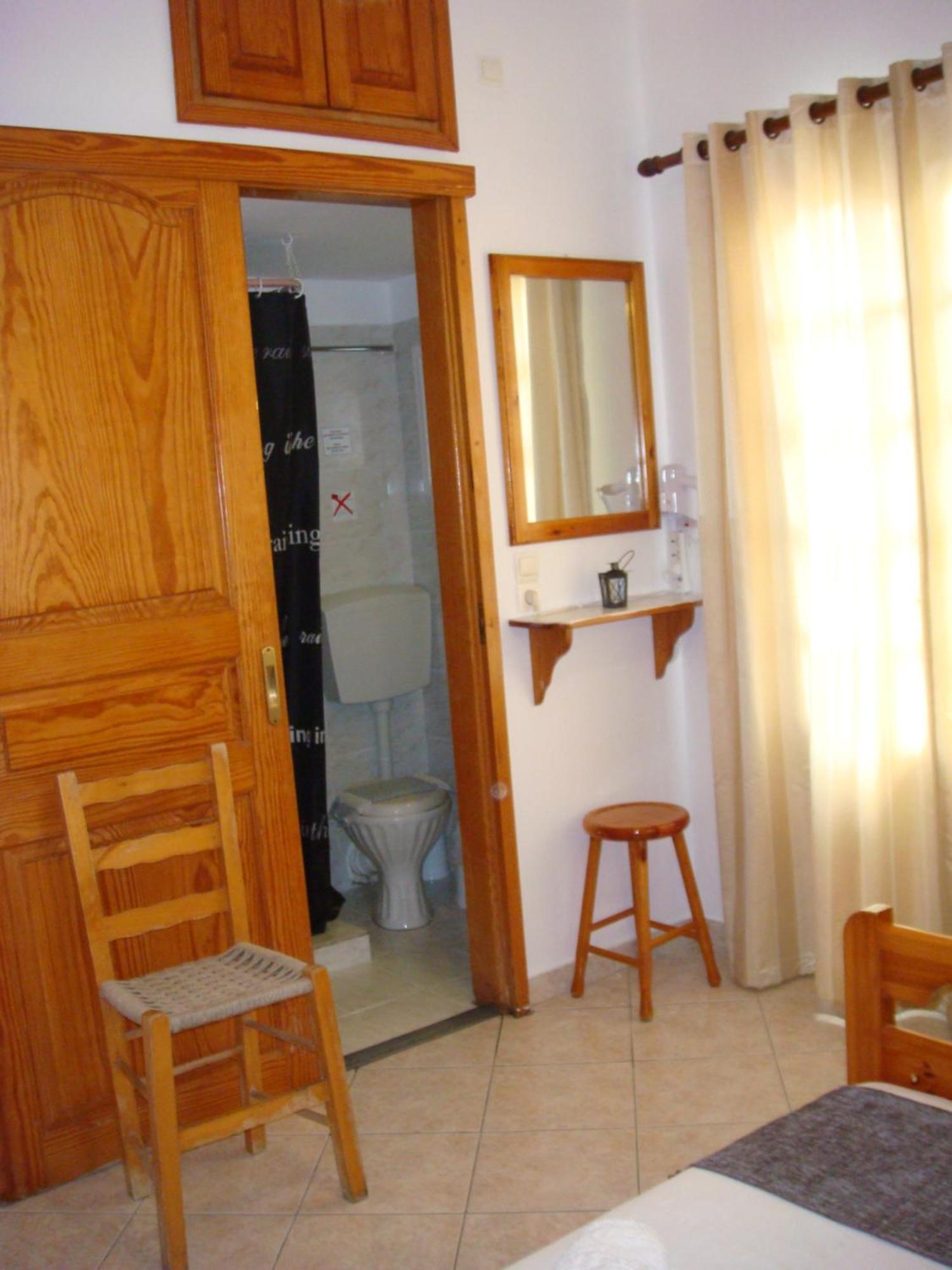 Boussetil Rooms Capanmat Tínos Buitenkant foto