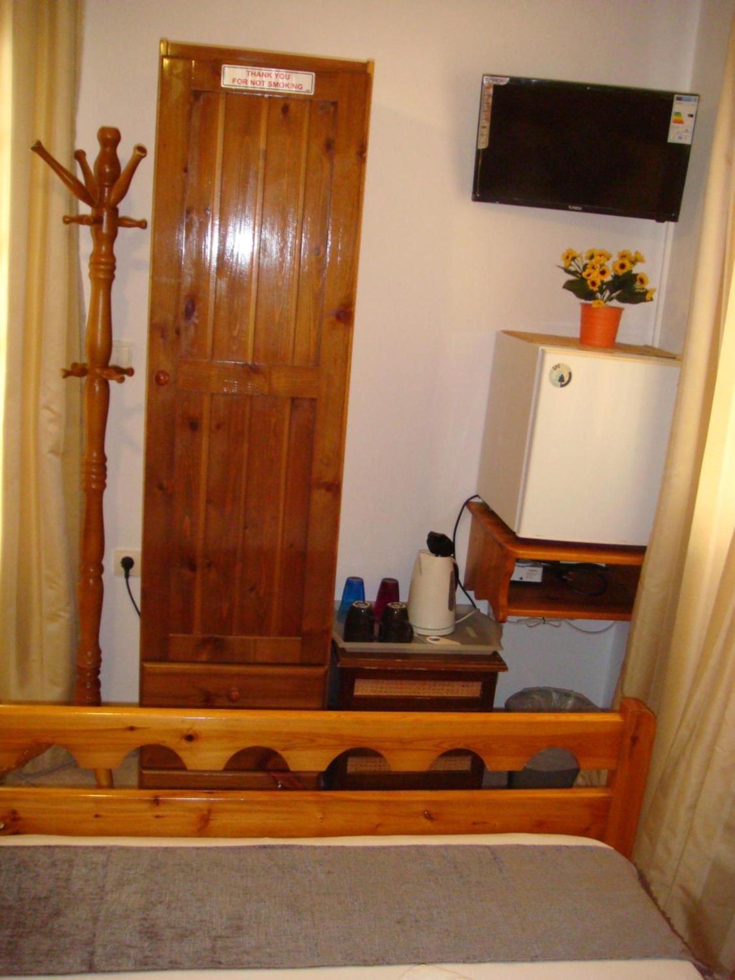 Boussetil Rooms Capanmat Tínos Buitenkant foto