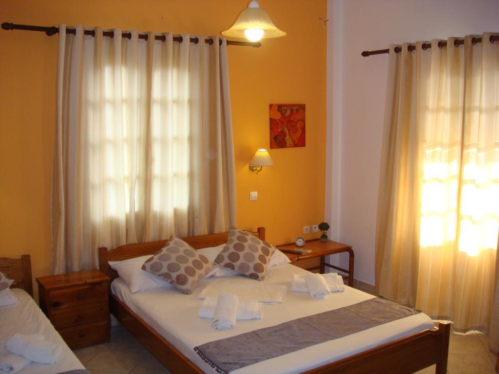 Boussetil Rooms Capanmat Tínos Buitenkant foto