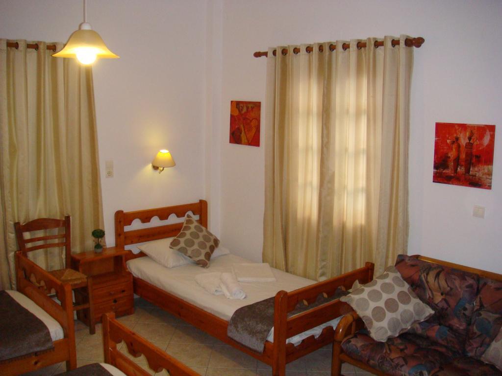 Boussetil Rooms Capanmat Tínos Buitenkant foto