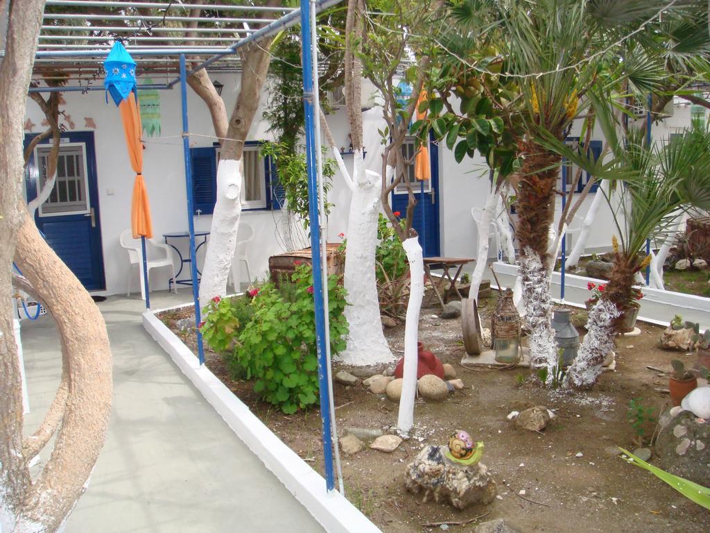 Boussetil Rooms Capanmat Tínos Buitenkant foto